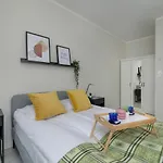 Home Office - 2-Bedroom Apartment Corpo-Stay In Krakow By Noclegi Renters