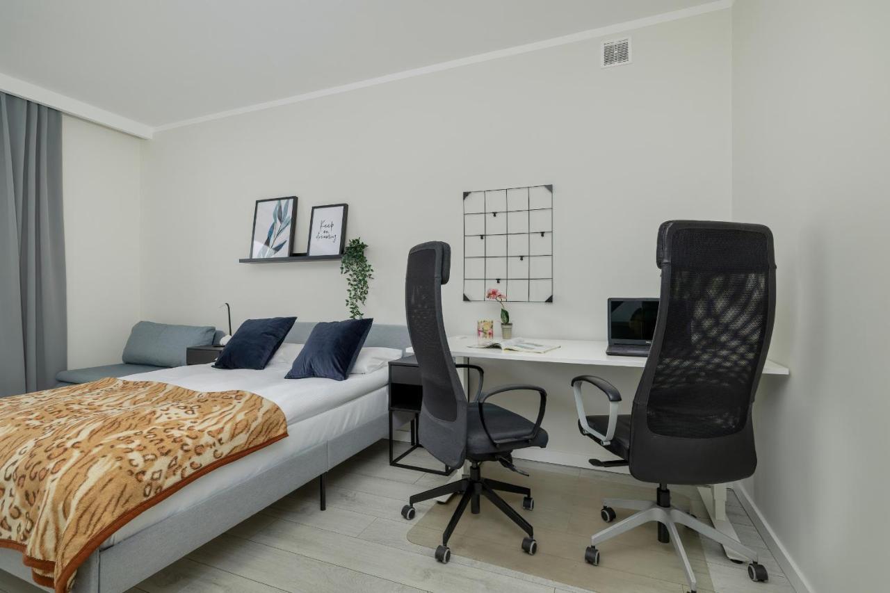 Apartment Office - 2-bedroom Corpo-stay In By Renters
