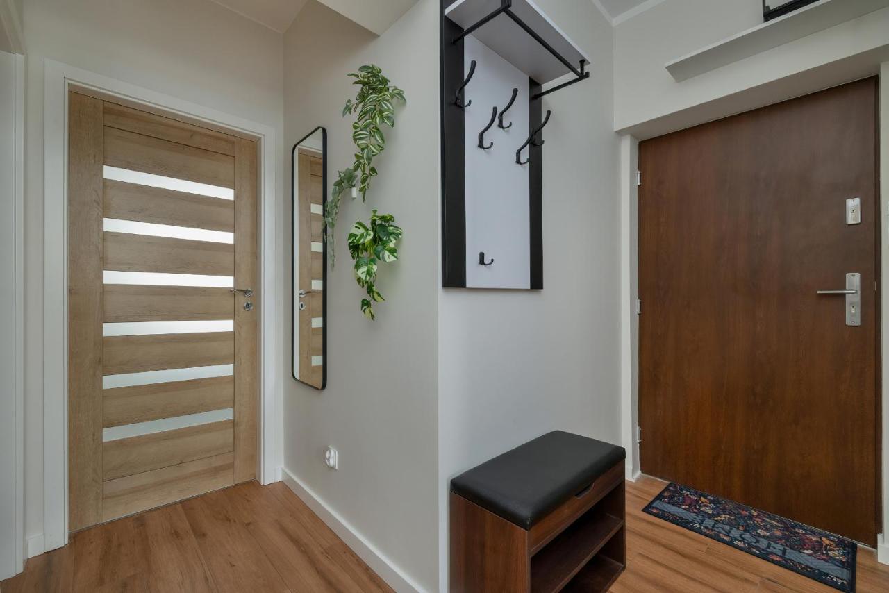Office - 2-bedroom Corpo-stay In By Renters *